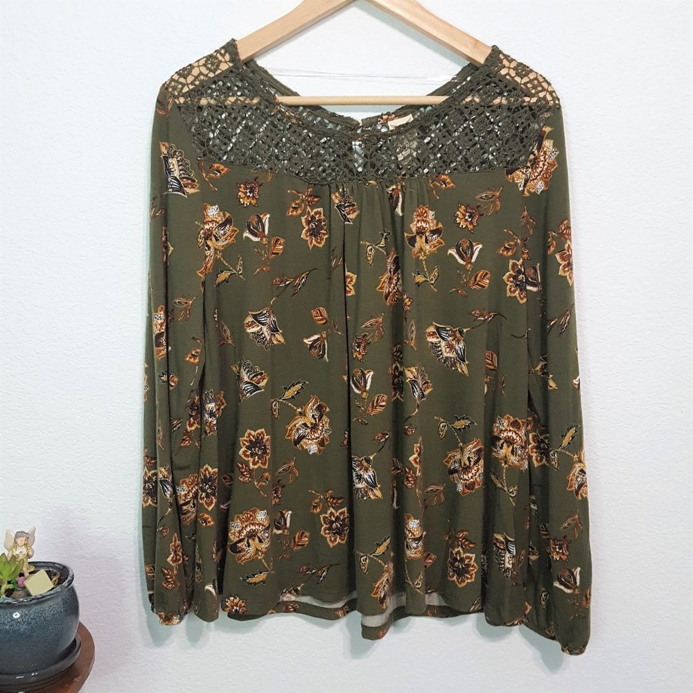 Faded Glory Long Sleeve Dk Olive w/Floral Size L